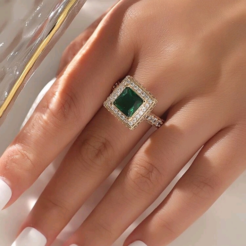 COPY - Geometric Cubic Zirconia Decor Ring Elegant very beautiful